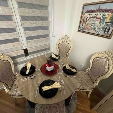 Stupine Gold Apartamento *