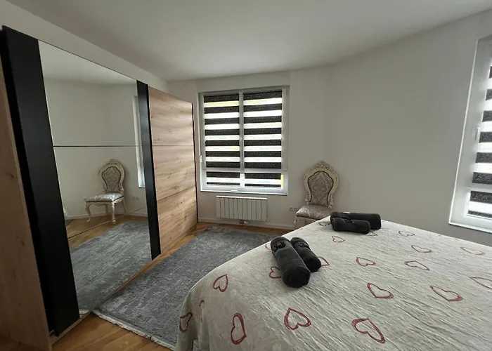 Stupine Gold 公寓 *